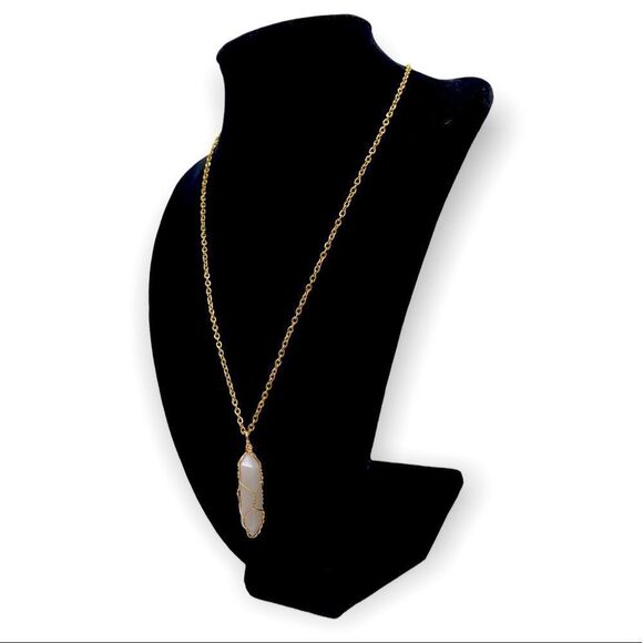NWT Wool + Pepper Co. Clear Quartz + Gold Necklace - Stress Relief - Picture 2 of 7